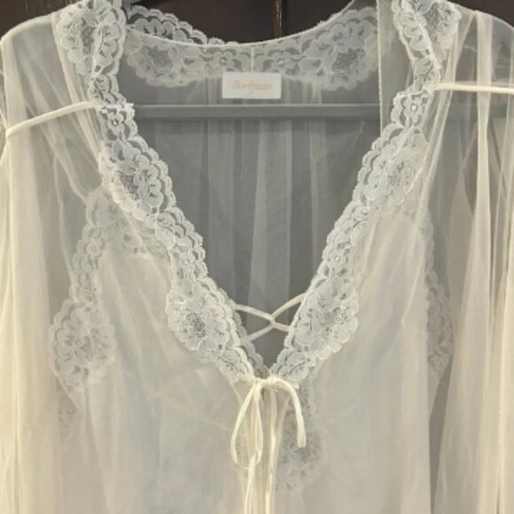 Vintage Barbizon Elegant Cream sheer Lace Trim Nightgown & Robe Sz Lg modest - Picture 2 of 5